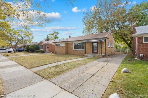 21701 Parklawn St, Oak Park, MI, 48237-3527 | Card Image