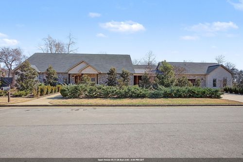 105 Longleaf Way, Florence, AL, 35634-2079 | Card Image