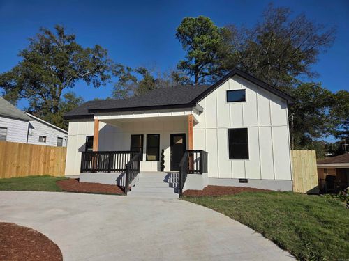 2411 S Schiller St, Little Rock, AR, 72206-1730 | Card Image