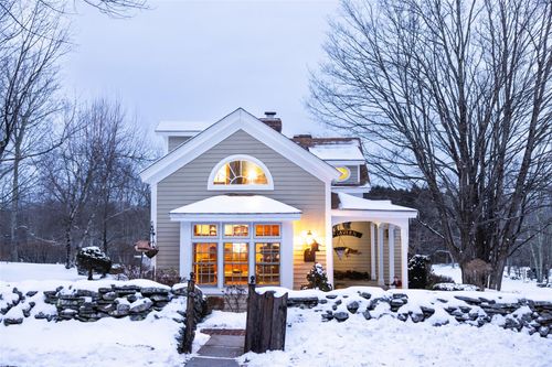 142 Eagin Rd, Livingston Manor, NY, 12758-7054 | Card Image