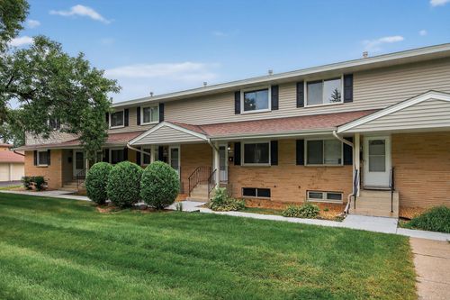 9011 18th Ave S, Bloomington, MN, 55425-2321 | Card Image