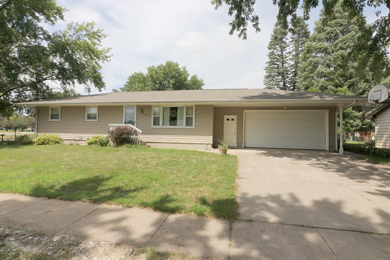 7th St, Spencer, IA 51301