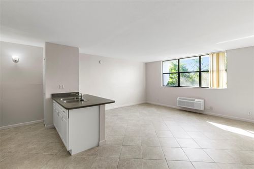 apt-518b-2401 Riverside Dr, Coral Springs, FL, 33065-5689 | Card Image