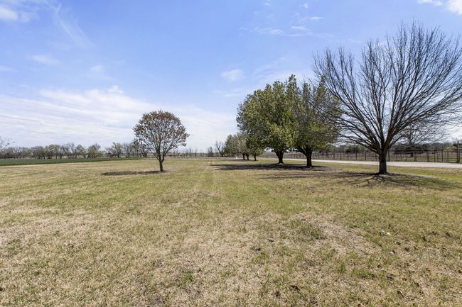 1004 Palamino Dr, House other with 4 bedrooms, 3 bathrooms and null parking in Leonard TX | Image 37
