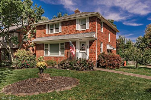 3843 Claridge Oval, University Heights, OH, 44118-4739 | Card Image