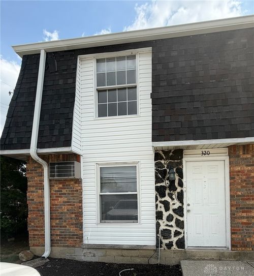 320 Grove St, Fairborn, OH, 45324-3004 | Card Image
