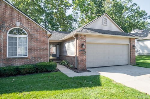 10456 Viewtop Ct, Hartland, MI, 48353-2539 | Card Image