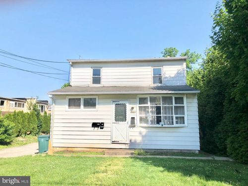 apt-2nd-4001 Center Ave, LAFAYETTE HILL, PA, 19444-1442 | Card Image