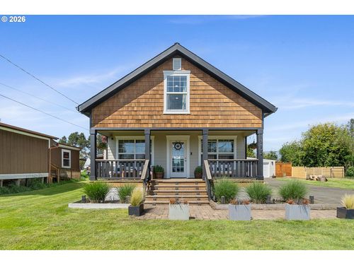 3802 Maple Ln, Tillamook, OR, 97141-2740 | Card Image
