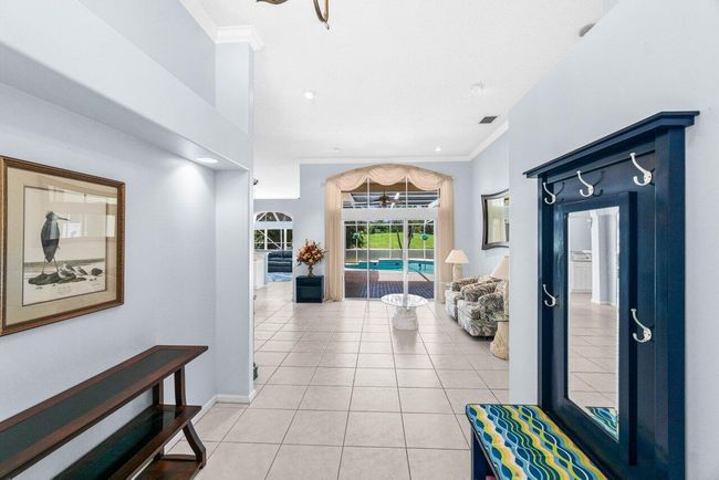5946 Bay Hill Cir, House other with 4 bedrooms, 2 bathrooms and null parking in Lake Worth FL | Image 6