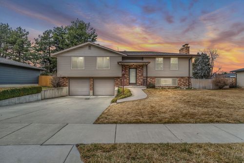 6264 S Steeple Chase Ln, Murray, UT, 84121-2040 | Card Image
