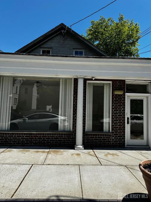 216 Main St, Metuchen, NJ, 08840-2728 | Card Image