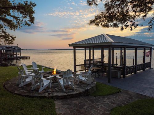 385 County Road 2610, Pittsburg, TX, 75686-3727 | Card Image