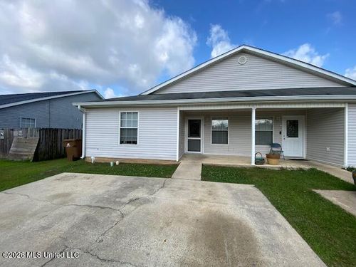 a-15075 Janus Rd, D'Iberville, MS, 39540-8641 | Card Image