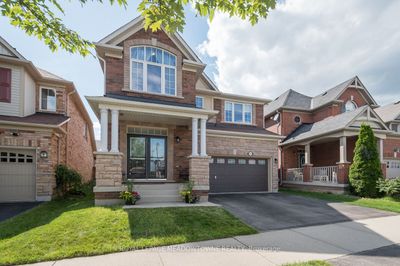 691 Yates Dr, House other with 4 bedrooms, 4 bathrooms and 4 parking in Milton ON | Image 2