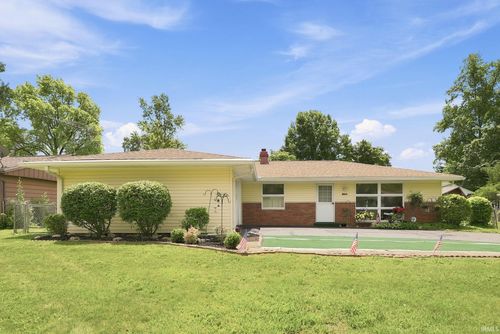 2311 W Surrey Dr, Muncie, IN, 47304-1450 | Card Image