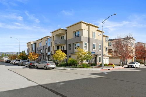 1038 Giacomo Ln, San Jose, CA, 95131 | Card Image