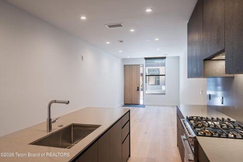 24-165 N Glenwood St, Jackson, WY, 83001-8761 | Card Image