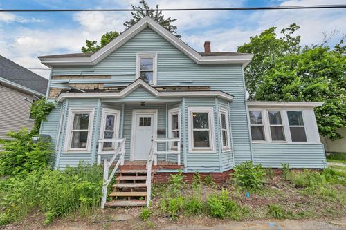 75 School St, Franklin, NH, 03235-1716 | Card Image