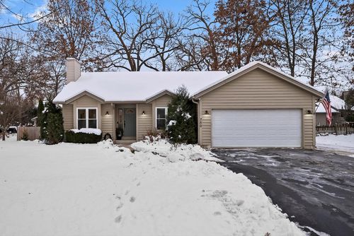 750 4th Court, SALEM LAKES, WI, 53170 | Card Image