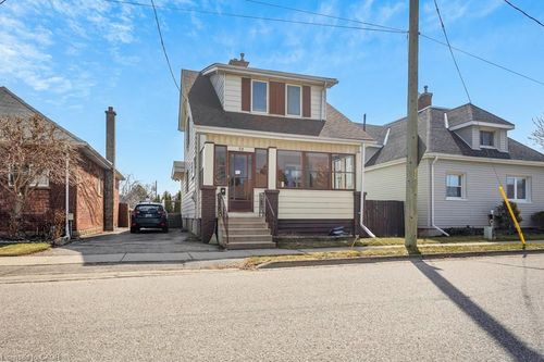 52 Bishop St, Brantford, ON, N3S1M2 | Card Image