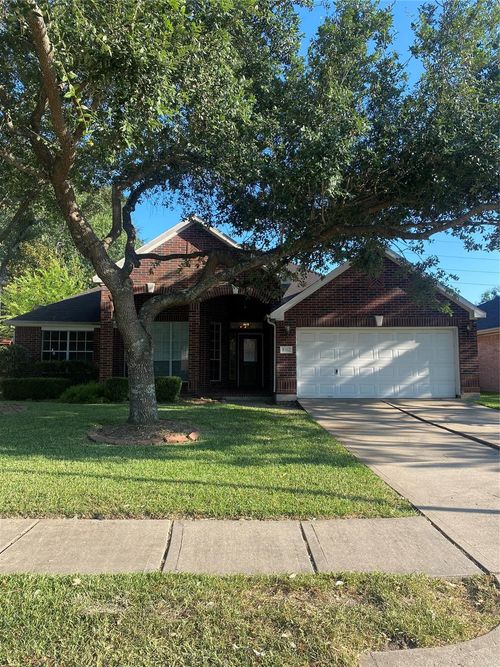 8312 Spinnaker Bay Ln, Pearland, TX, 77584-7924 | Card Image