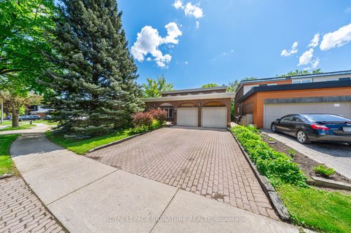 63 Collingdale Rd, Etobicoke, ON, M9V3R2 | Card Image