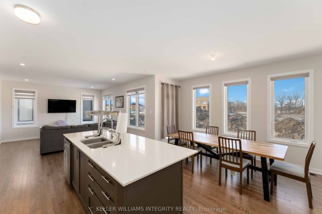 216 Conservancy Dr, House other with 4 bedrooms, 3 bathrooms and 2 parking in Ottawa ON | Image 11