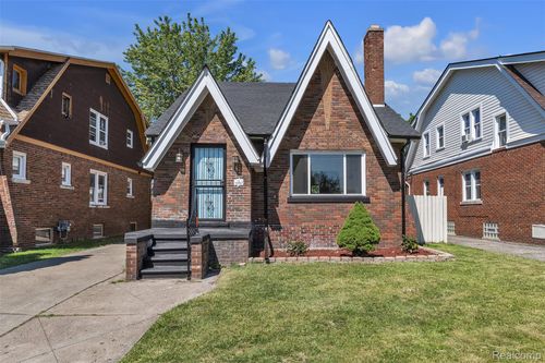 14521 Sussex St, Detroit, MI, 48227-2508 | Card Image
