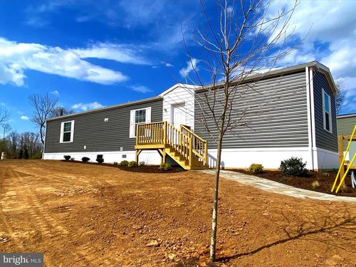 2140 Horseshoe Park, HONEY BROOK, PA, 19344 | Card Image