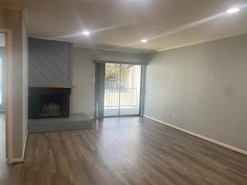 apt-132-4001 Nasa Pkwy, El Lago, TX, 77586-6228 | Card Image