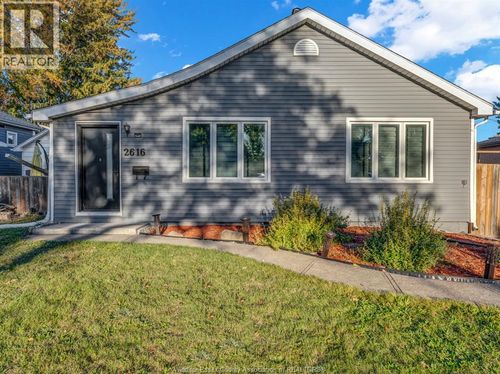 2616 Tourangeau Rd, Windsor, ON, N8W4N9 | Card Image