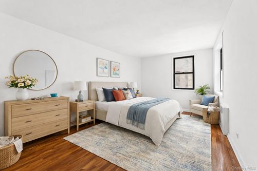 7e-6645 Broadway, New York, NY, 10471 | Card Image