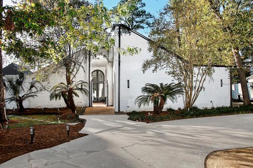 10 W Shady Ln, Houston, TX, 77063-1304 | Card Image