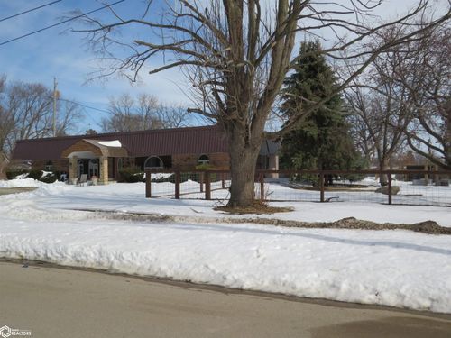 404 5th St Sw, Hampton, IA, 50441-2332 | Card Image