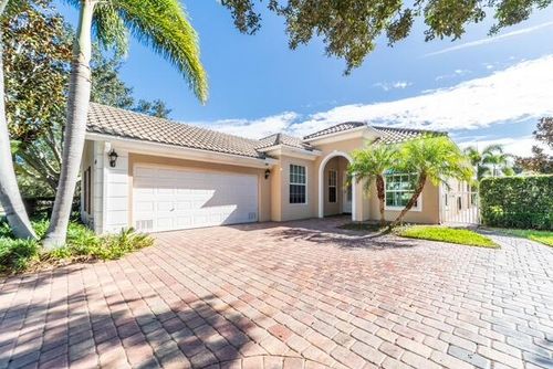 4908 Grassleaf Dr, Palm Beach Gardens, FL, 33418-6725 | Card Image