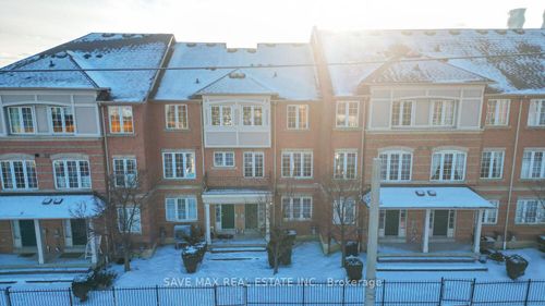 16-38 Fairview Rd W, Mississauga, ON, L5B4J8 | Card Image