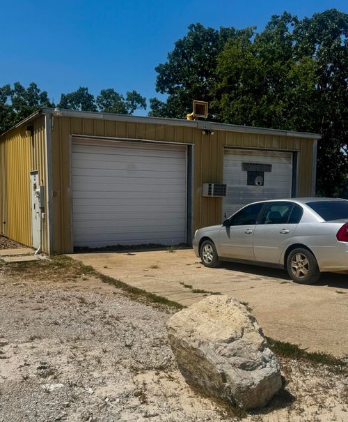 114 Kimberling City Center Ln, Kimberling City, MO, 65686 | Card Image