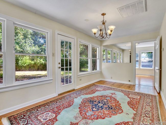 785 Burr Rd, House other with 4 bedrooms, 2 bathrooms and null parking in Terrell Hills TX | Image 5