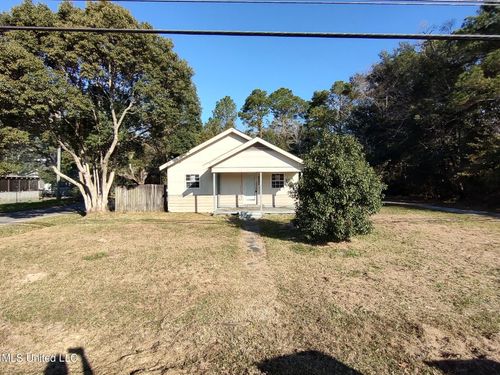 7325 Grierson St, Moss Point, MS, 39563-4934 | Card Image