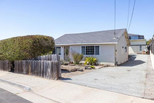 1325 Circle Ave, Seaside, CA, 93955-3201 | Card Image
