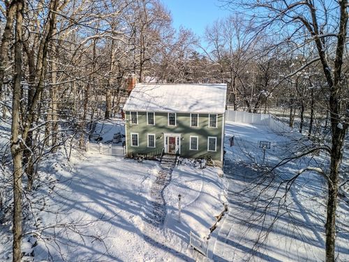 37 Sullivan St, North Andover, MA, 01845-6212 | Card Image
