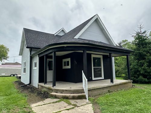 410 E 2nd St, Russellville, IN, 46175-9426 | Card Image