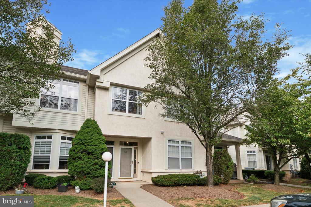 Dresher Woods Dr, Dresher, PA 19025