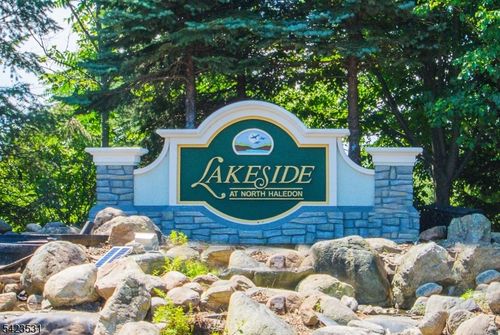 67 Magnolia Way, North Haledon, NJ, 07508-3118 | Card Image