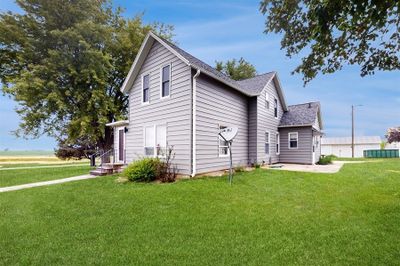 3858 Dakota Avenue, Home with 3 bedrooms, 1 bathrooms and null parking in Gowrie IA | Image 2