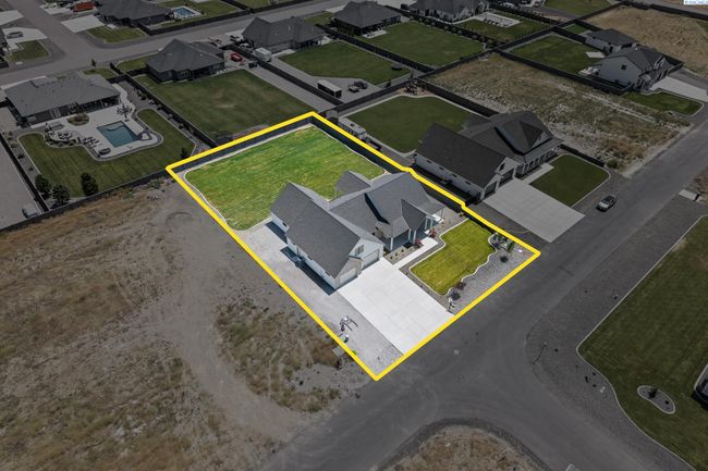 6537 Lazy B Dr, Home with 5 bedrooms, 4 bathrooms and null parking in Pasco WA | Image 44