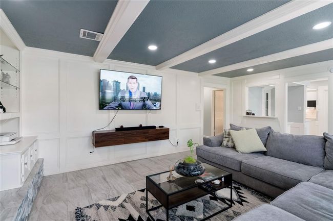 Note tile flooring | Image 5