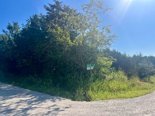 000 Deer Run Cir, Rockaway Beach, MO, 65740 | Card Image