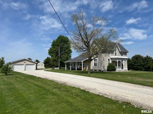 2391 N 750 East Rd, Edinburg, IL, 62531-8246 | Card Image